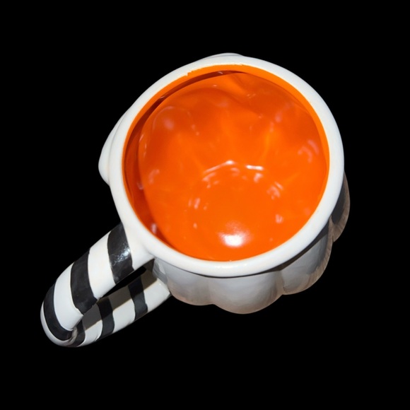 Halloween Ceramic Coffee Mug Cup The Witch Is In - Picture 4 of 5